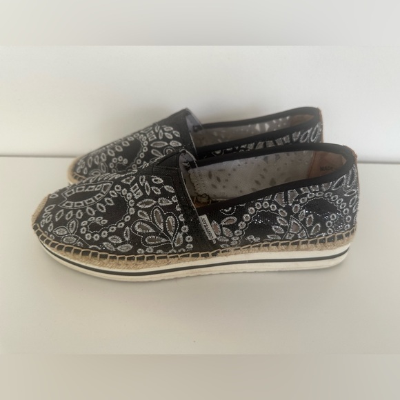 Joy & Mario navy & white embroidered espadrilles flats 8.5W wide - Picture 7 of 11